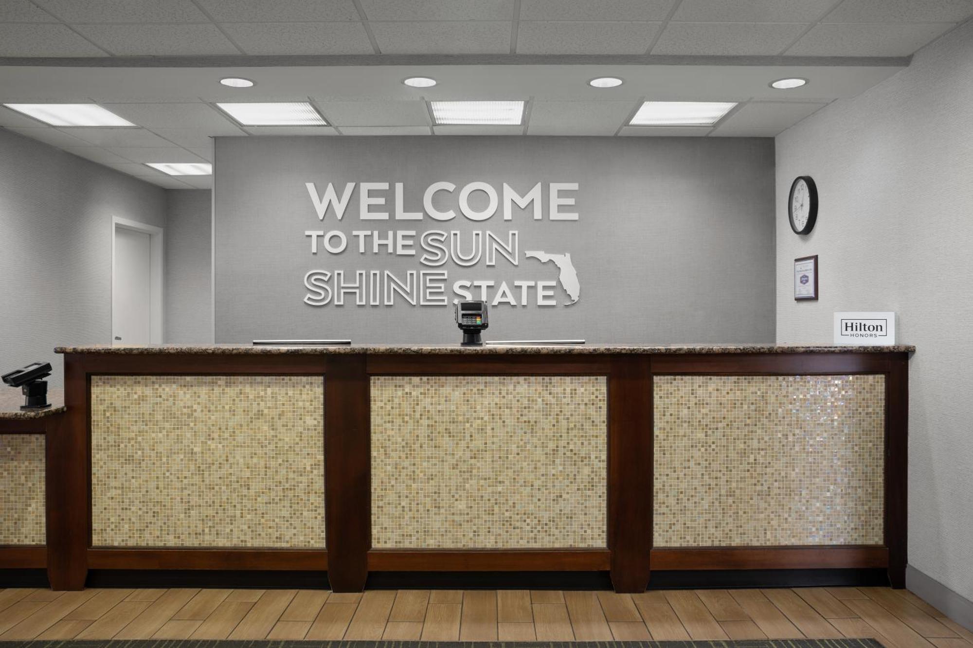 Hampton Inn By Hilton Panama City Beach Upper Grand Lagoon Dış mekan fotoğraf